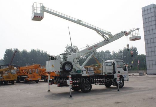 點擊查看詳細信息<br>標題：高空作業(yè)車 閱讀次數(shù)：4124