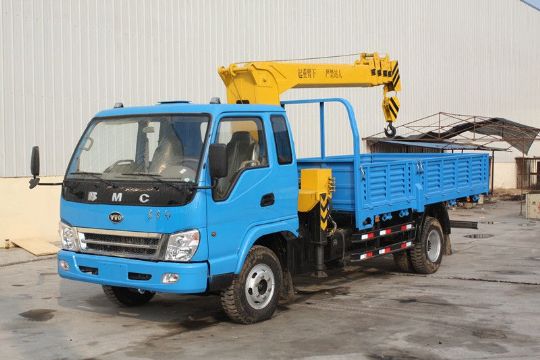 點擊查看詳細信息<br>標(biāo)題：東風(fēng)隨車吊 閱讀次數(shù)：3257