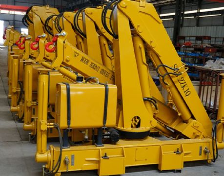 點擊查看詳細信息<br>標題：SQ3S3  3.2噸折臂吊 閱讀次數(shù)：2783